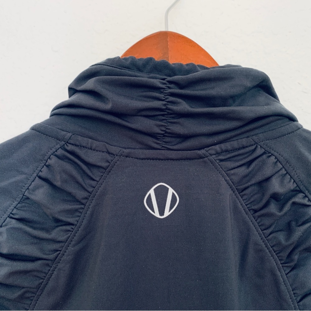 Sunice Jacket - image 4